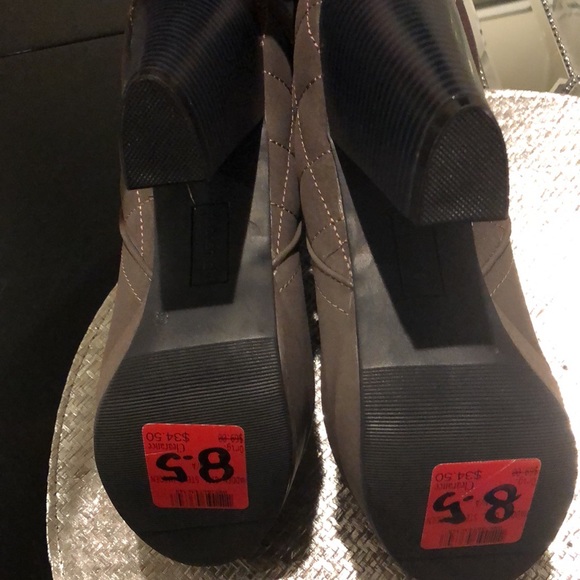 Women’s Madden Girl Heels size 8.5 - Picture 3 of 3